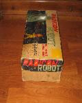 battery operated toys, battery operated robots, battery operated cars, japan tin robots wanted, free japanese tin toy appraisals, radicon robot appraisals, vintage space toys wanted, radicon tin toy cars, radicon japan, buying vintage space ships, buying tin toy robots